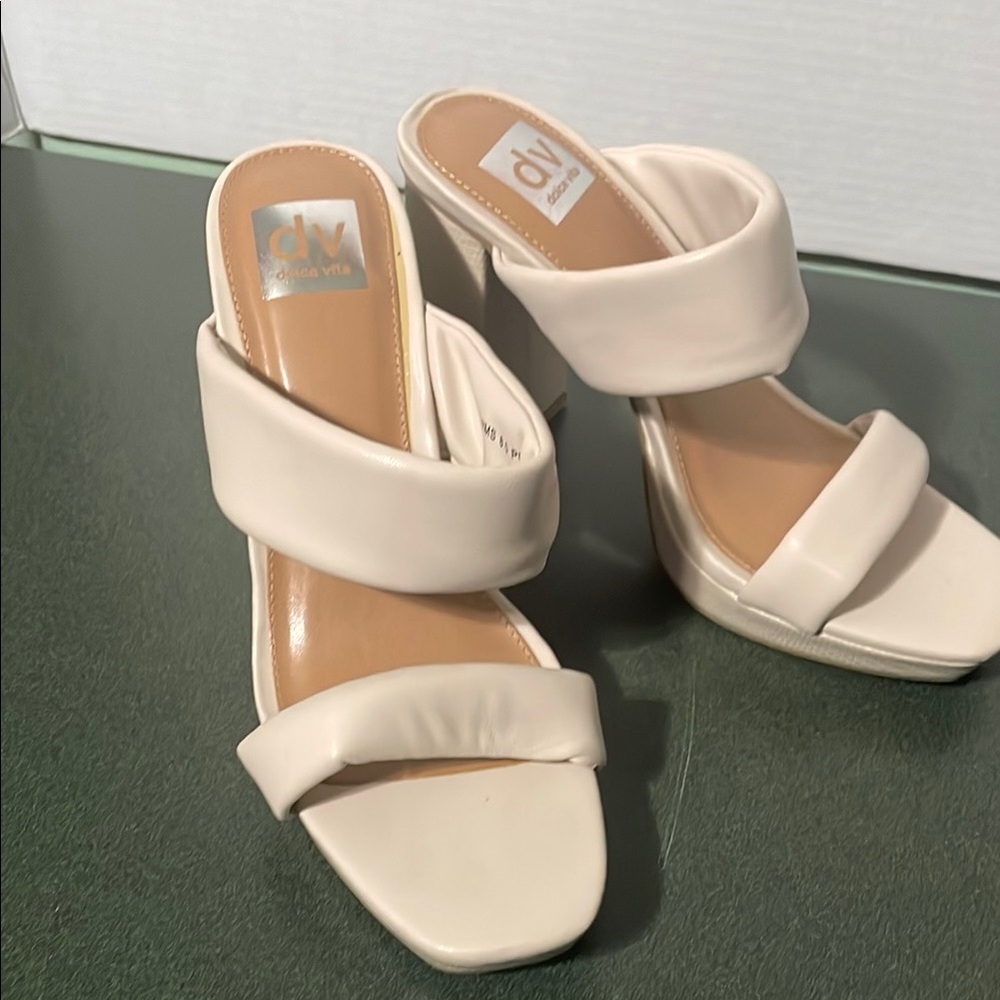 DV by Dolce Vita Women's Cream Wedge Sandals
